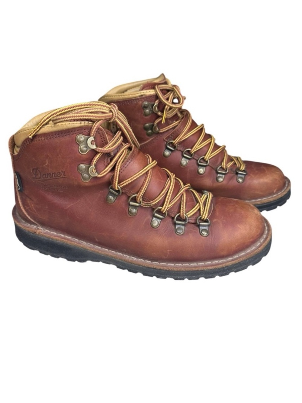 Danner Women’s Mountain Pass Cedar Lace Up Hiking Boots. Size 8.5